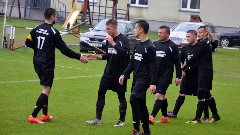 Sparta zdmuchnęła Płomień nie dając się zaskoczyć.